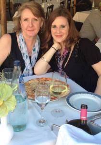 I'm thankful for having the chance to eat pizza in Rome with my mama.