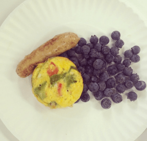 Breakfast was Lindsay's favorite: egg and pepper quiches with blueberries and sausage.